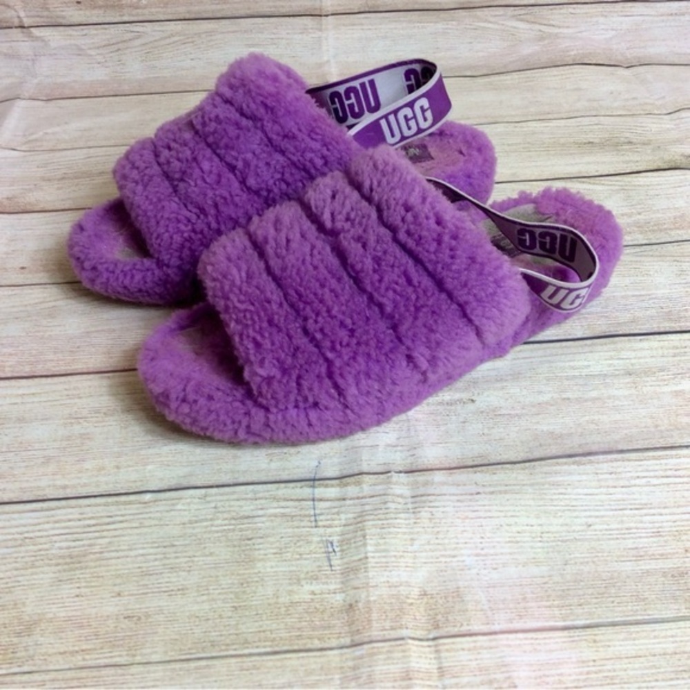 UGG fluffy purple fuzzy slipper sandals size 9